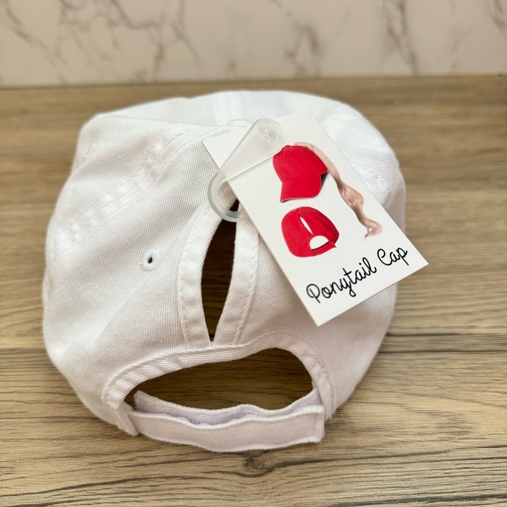 I’m Booked - Book Lover Hat - Picture 3 of 6